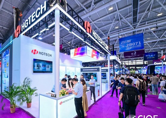 標題基礎，實力就不基礎~ 華工激光亮相海內外雙城展